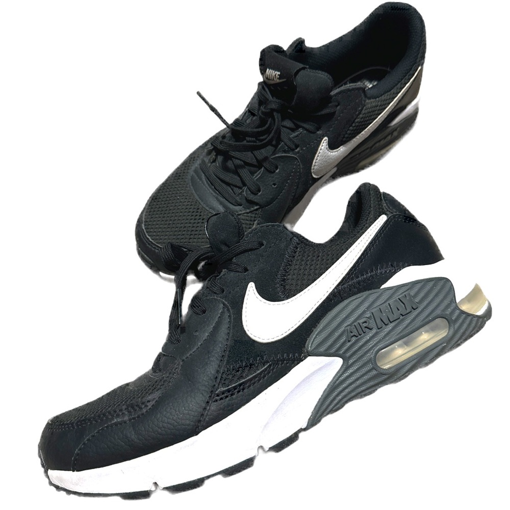 Nike air shoes size 8